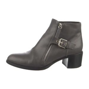 Gianvito Rossi Leather Ankle Moto Boots Grey IT size 39 GUC